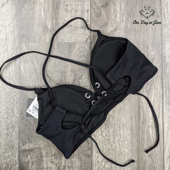 Bar III Ribbed Bikini Top Size L - Picture 2 of 2